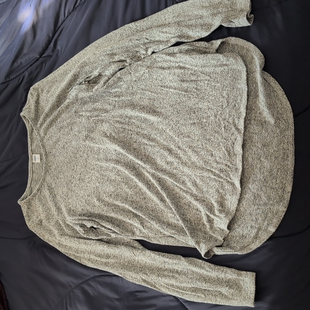 Old Navy Women's Light Gray Crewneck Sweater